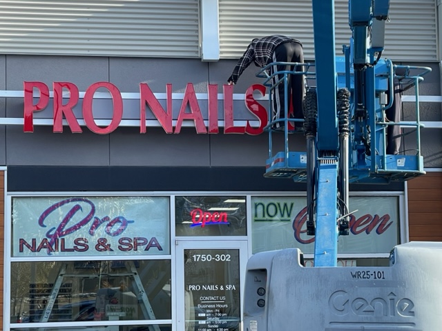 L&L Signs & Neon Ltd | Neon sign repairs